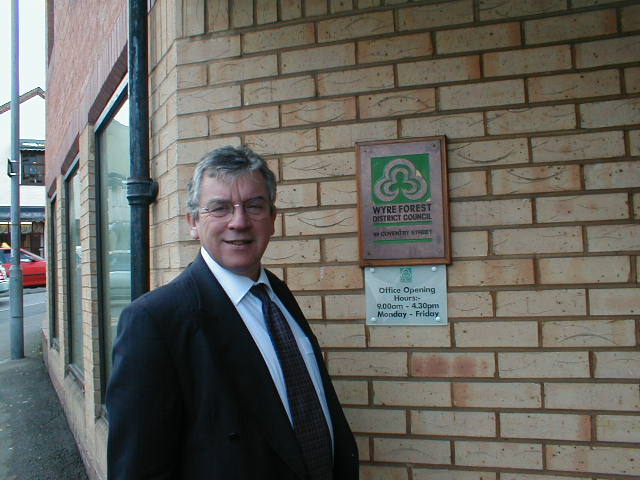 jamesdudleyoutsidecouncilofficesno1.jpg